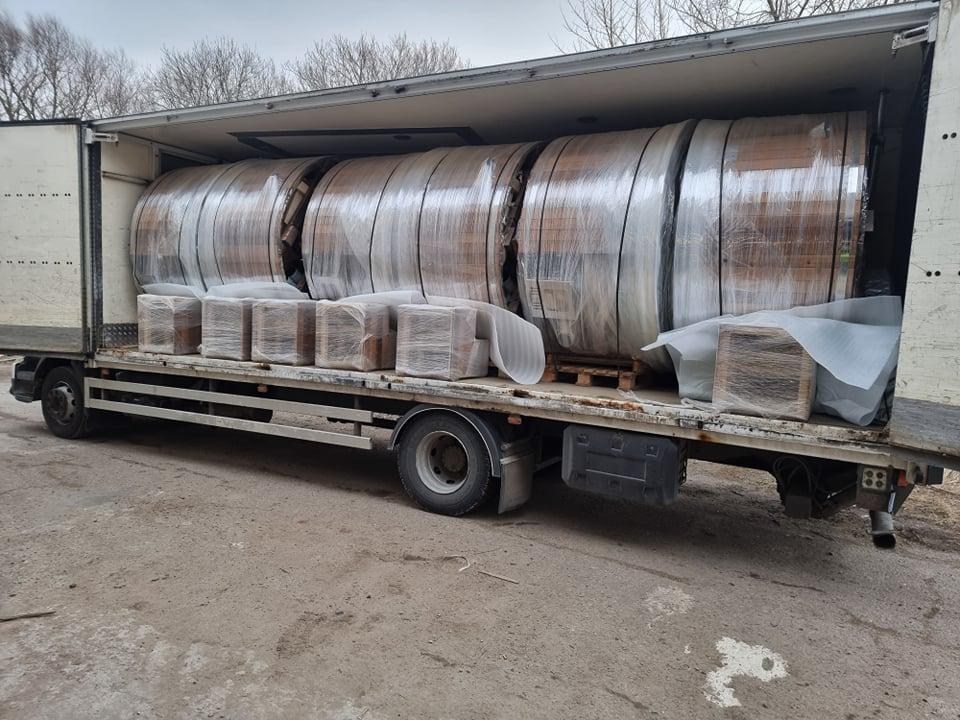 Livraison bain nordique par camion en France